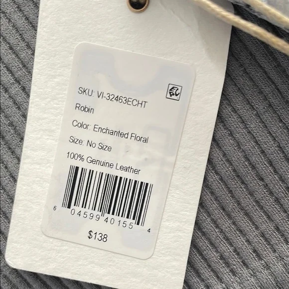 HOBO Gray Textured Wallet with Zipper Closure - Picture 3 of 7